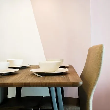 Itcc Manhattan Suites By Calvin Donggongon Exterior photo