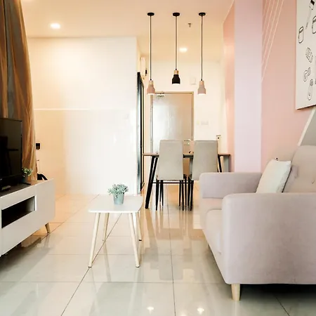 Itcc Manhattan Suites By Calvin Donggongon Exterior photo