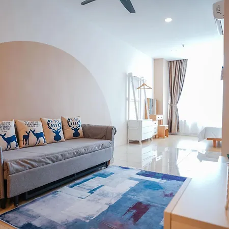 Itcc Manhattan Suites By Calvin Donggongon Exterior photo