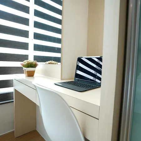 Itcc Manhattan Suites By Calvin Donggongon Exterior photo
