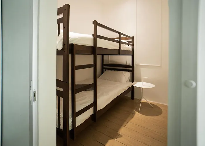 Itcc Manhattan Suites By Calvin