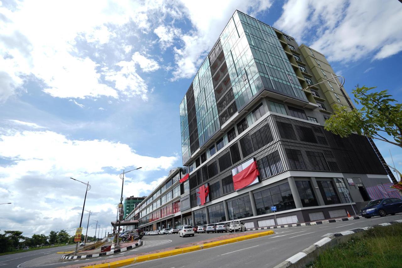 Itcc Manhattan By Calvin *