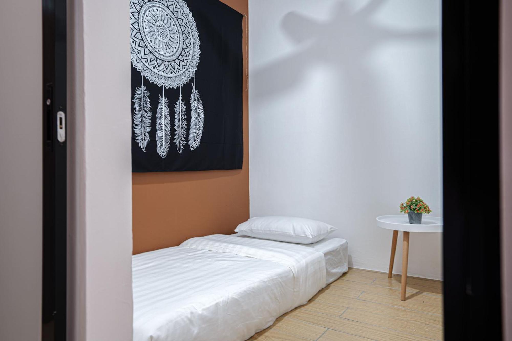 Apartment Itcc Manhattan By Calvin Donggongon